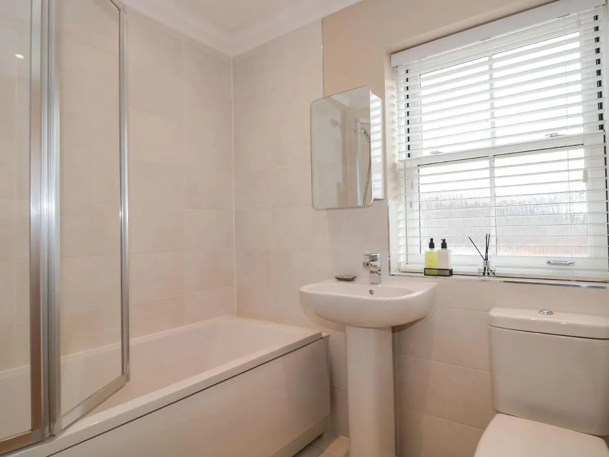 9A Wick Lane Villa Christchurch  0*, Christchurch (Dorset)